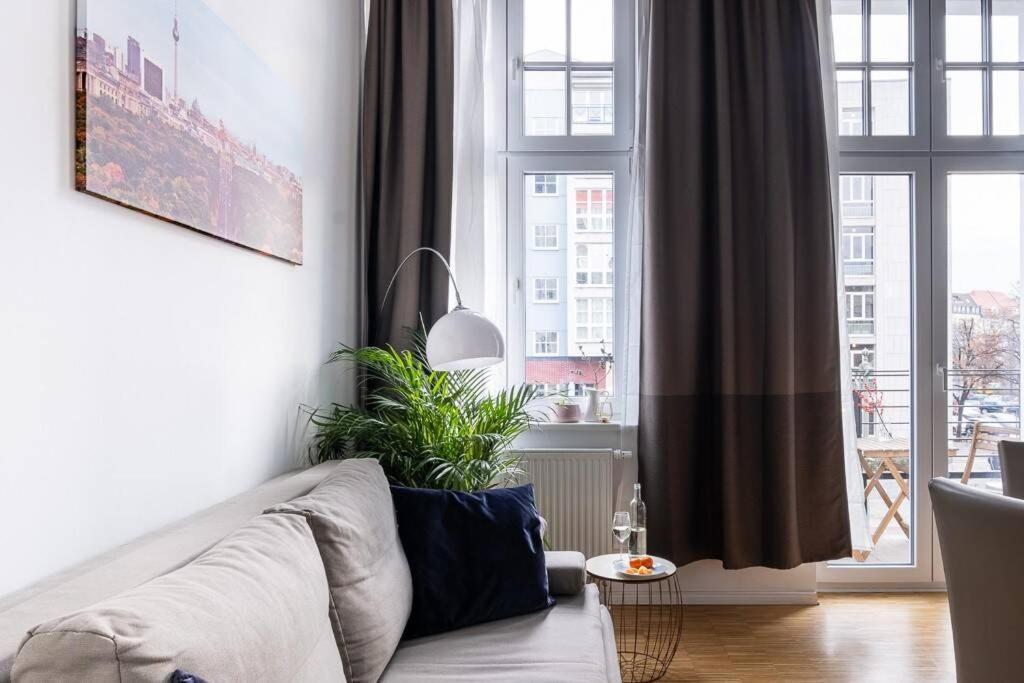 Sc 05 By Rockchair L Superhost Status L 2 Bedrooms Boxspringbeds Balcony Elevator - Cozy Family & Business Flair Welcomes You! Appartement